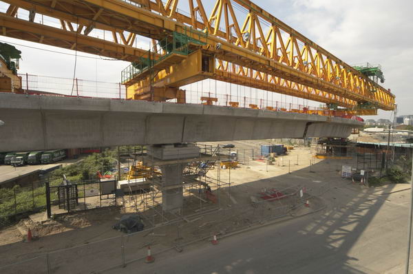 PROJECT DOCKLANDS LIGHT RAIL CANNING TOWN TO LONDON CITY AIRPORT